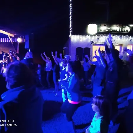 בית הארחה Wellness Triola *